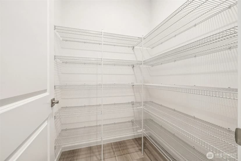 Property photo for 918 Lucas Avenue #18, Buckley photo 17