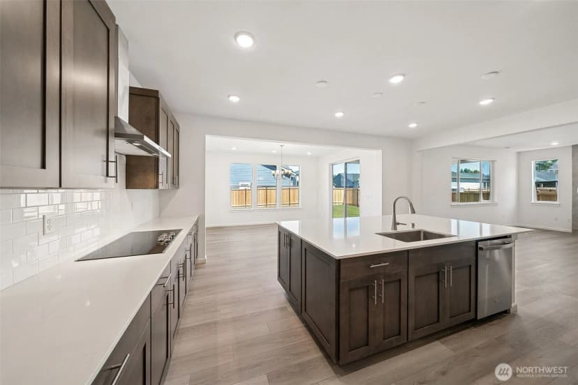 Property photo for 918 Lucas Avenue #18, Buckley photo 16