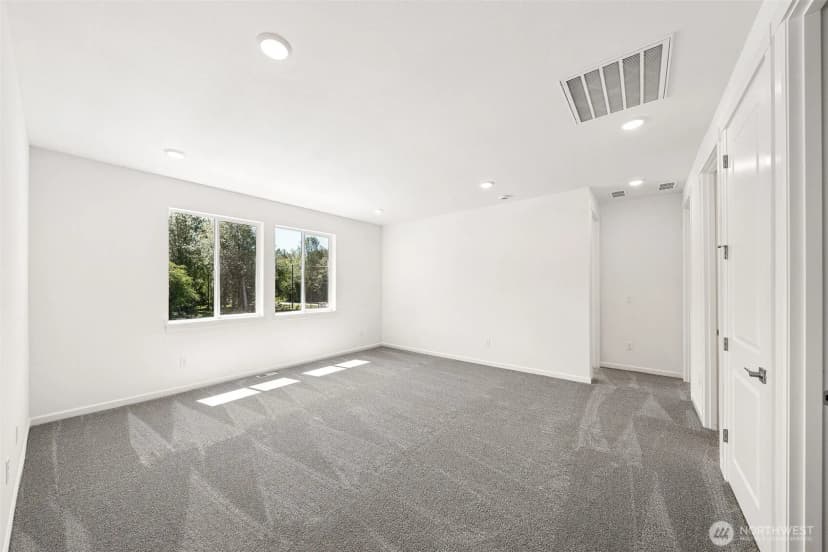 Property photo for 918 Lucas Avenue #18, Buckley photo 25