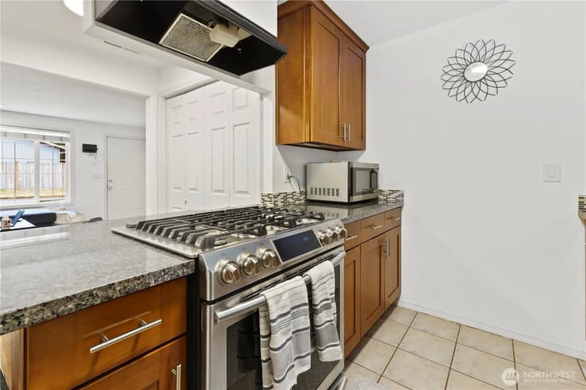 Property photo for 19031 Se 266th Street, Covington photo 3