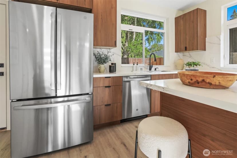 Property photo for 14306 Dayton Avenue N, Seattle photo 12