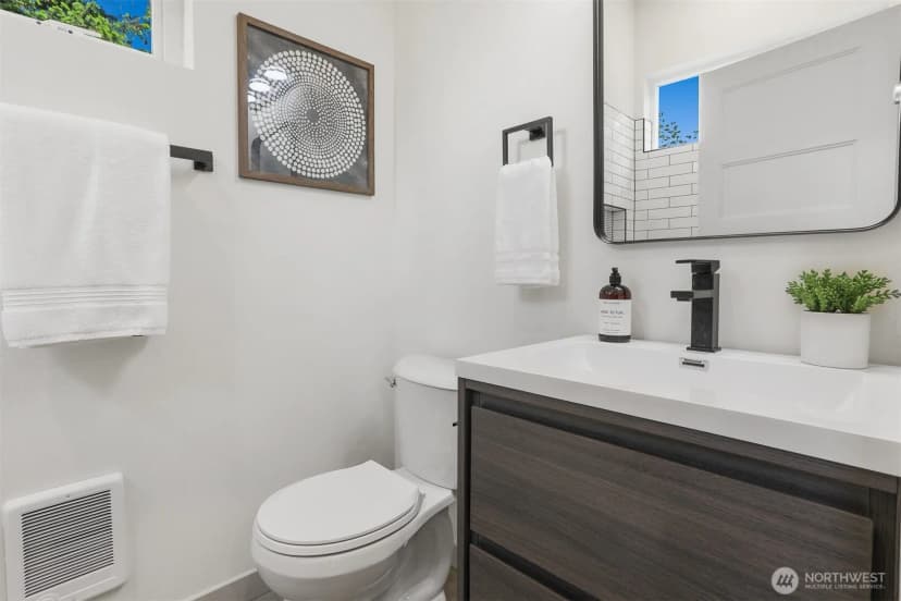 Property photo for 14306 Dayton Avenue N, Seattle photo 23