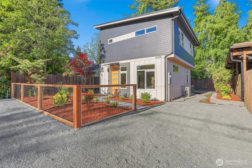 Property photo for 14306 Dayton Avenue N, Seattle photo 33
