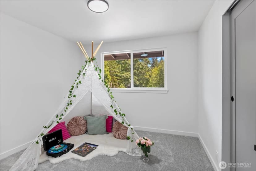 Property photo for 24316 91st Avenue W, Edmonds photo 24