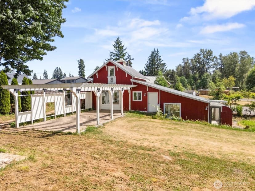 Property photo for 12829 27th Place Ne, Lake Stevens