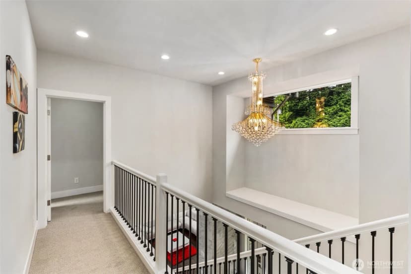Property photo for 587 155th Place Ne, Bellevue photo 20