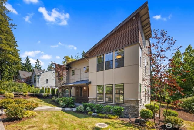 Property photo for 587 155th Place Ne, Bellevue, Washington 98007