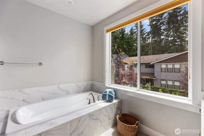 Property photo for 587 155th Place Ne, Bellevue photo 24