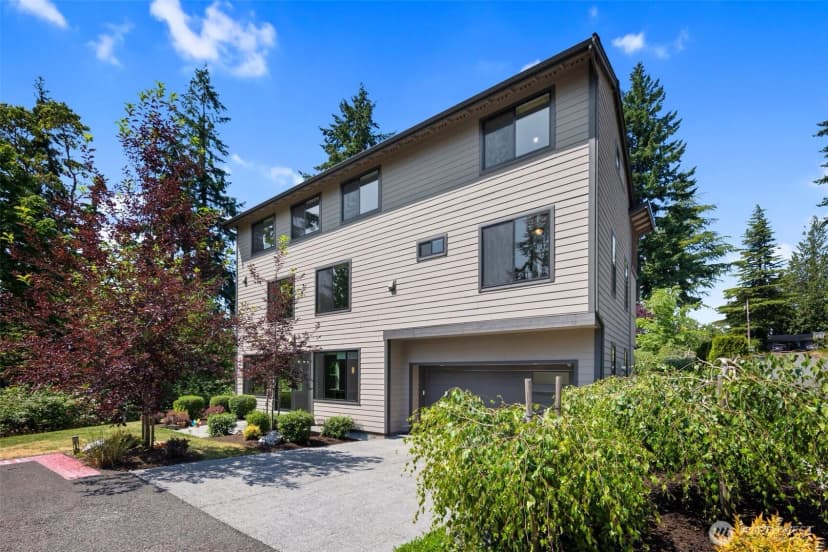 Property photo for 587 155th Place Ne, Bellevue photo 39