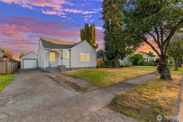 Property photo for 2849 Flordia Street, Longview
