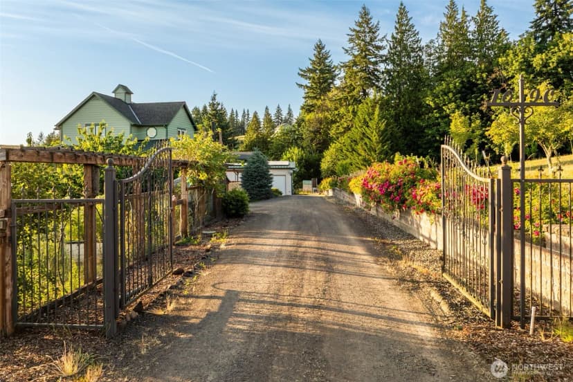 Property photo for 1690 Cloverdale Road, Kalama photo 3
