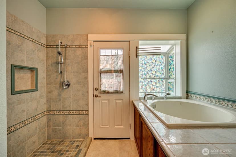 Property photo for 1690 Cloverdale Road, Kalama photo 15