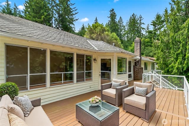 Property photo for 17002 Se 43rd Street, Bellevue