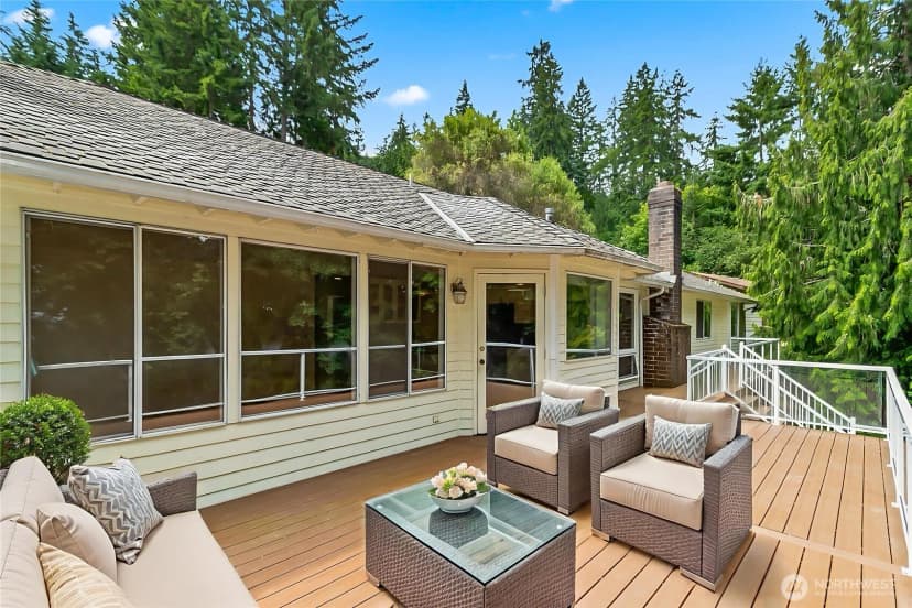 Property photo for 17002 Se 43rd Street, Bellevue