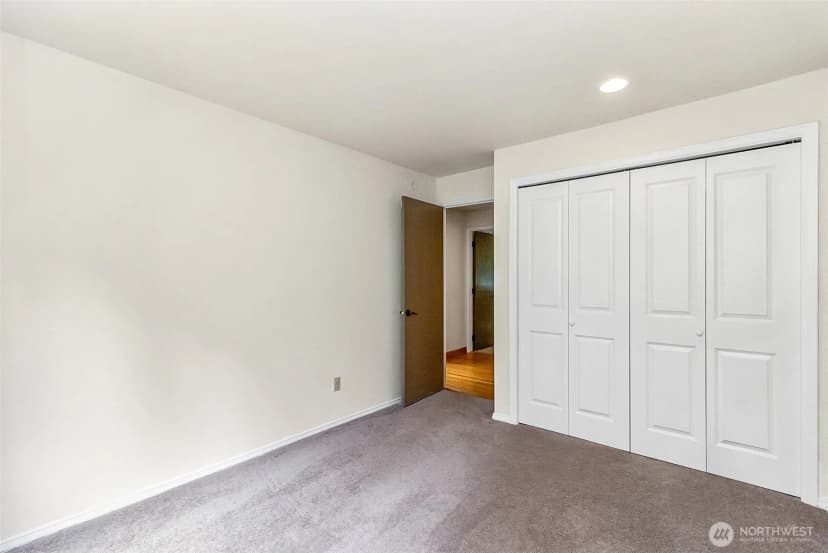 Property photo for 17002 Se 43rd Street, Bellevue photo 25