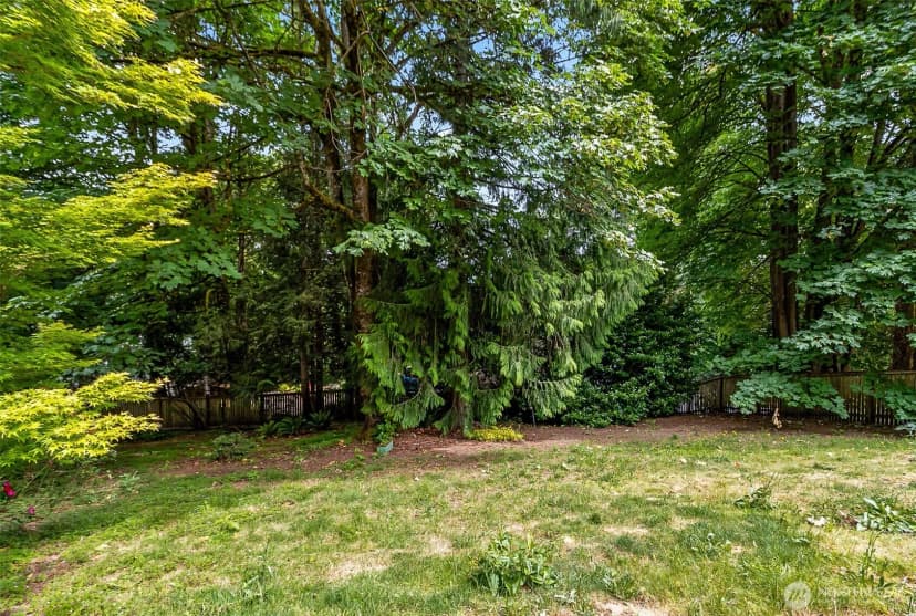 Property photo for 17002 Se 43rd Street, Bellevue photo 32