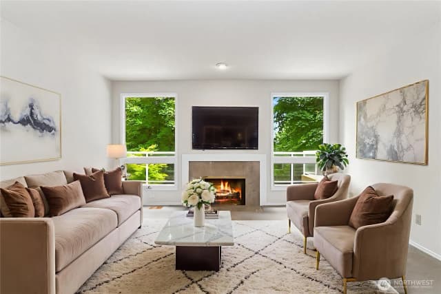Property photo for 17002 Se 43rd Street, Bellevue photo 4