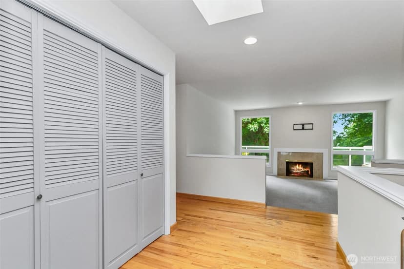 Property photo for 17002 Se 43rd Street, Bellevue photo 5