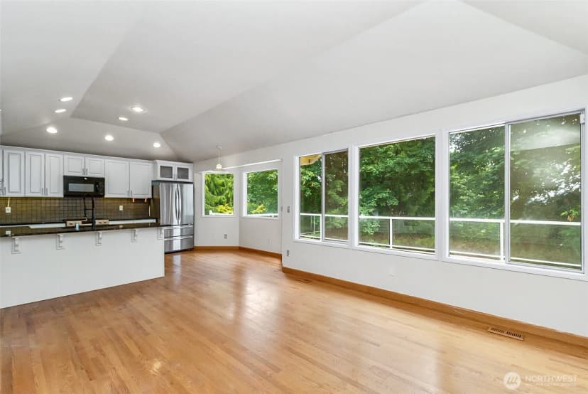Property photo for 17002 Se 43rd Street, Bellevue photo 12
