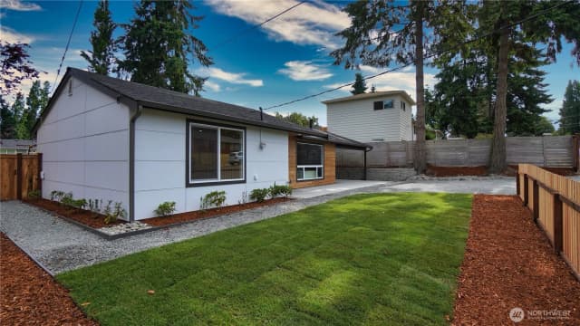 Property photo for 840 Sw 306th Street, Federal Way photo 5