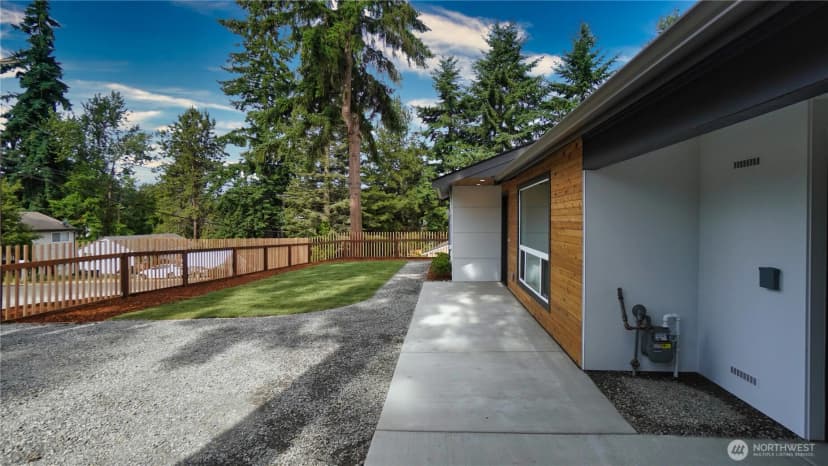 Property photo for 840 Sw 306th Street, Federal Way photo 7