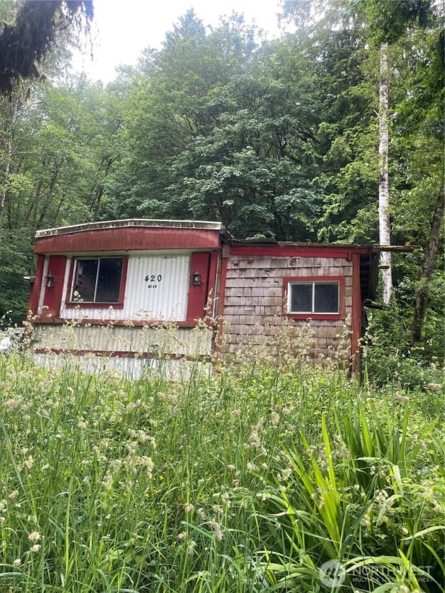 Property photo for 420 Weir Street S, South Bend
