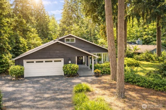 Property photo for 10761 Bill Point Crest Ne, Bainbridge Island