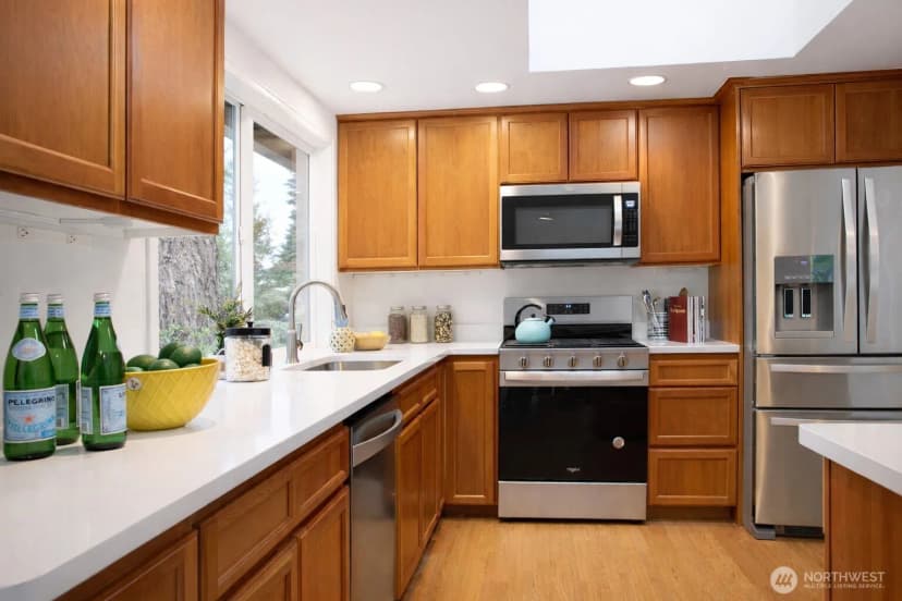 Property photo for 10761 Bill Point Crest Ne, Bainbridge Island photo 8
