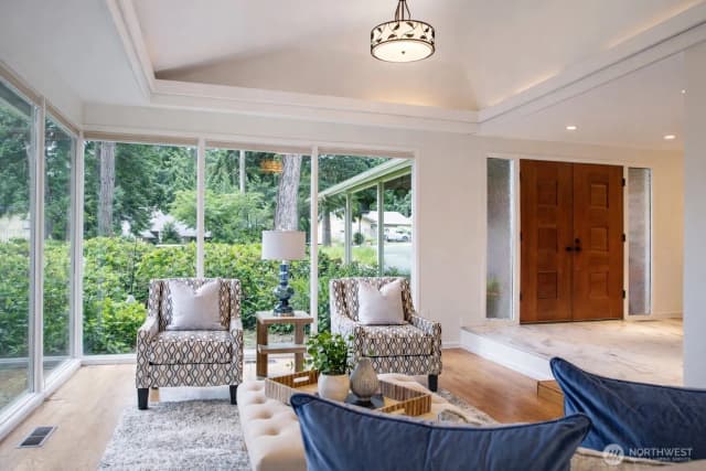 Property photo for 10761 Bill Point Crest Ne, Bainbridge Island photo 4