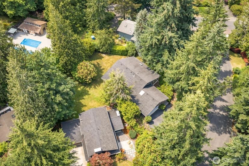 Property photo for 10761 Bill Point Crest Ne, Bainbridge Island photo 32