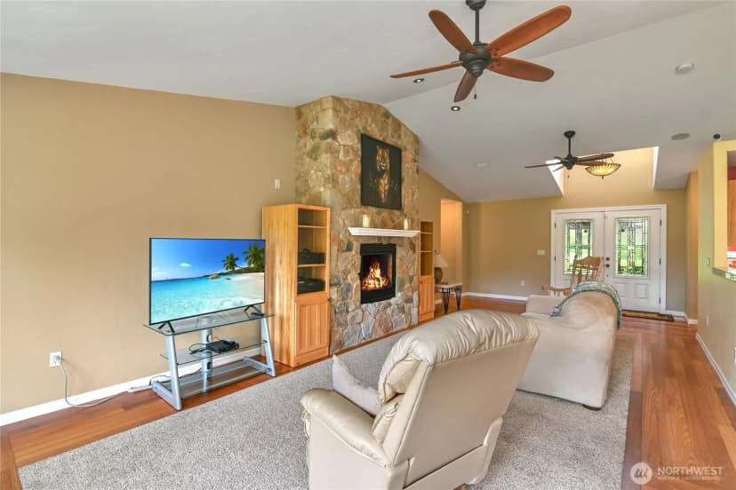 Property photo for 2360 Sapp Road Sw, Tumwater photo 8