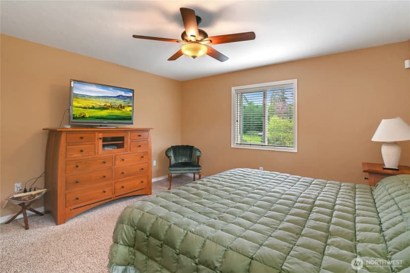 Property photo for 2360 Sapp Road Sw, Tumwater photo 19
