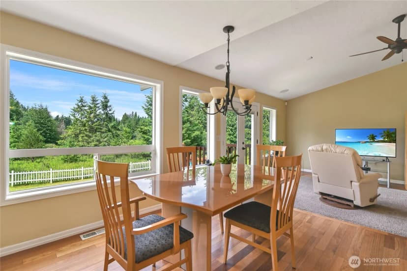Property photo for 2360 Sapp Road Sw, Tumwater photo 10