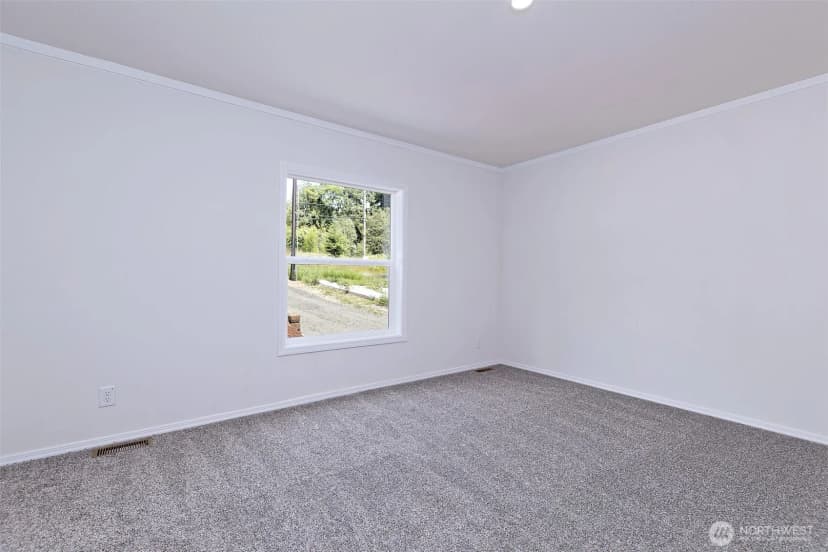 Property photo for 71 E Earll Drive, Shelton photo 10