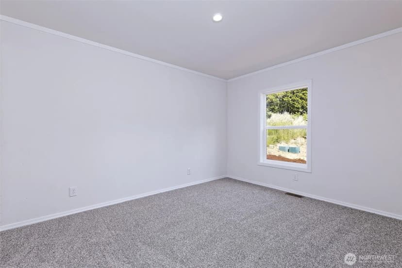 Property photo for 71 E Earll Drive, Shelton photo 17