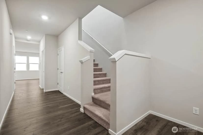 Property photo for 1716 Moran Avenue #5, Snohomish photo 2