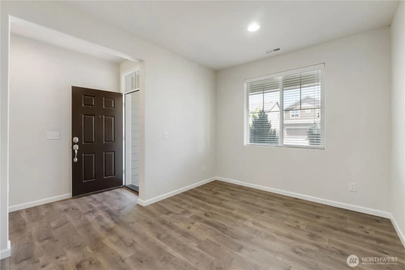 Property photo for 202 Grennan Lane N, Enumclaw photo 6