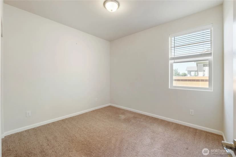 Property photo for 202 Grennan Lane N, Enumclaw photo 16