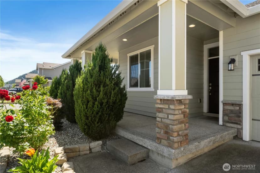 Property photo for 202 Grennan Lane N, Enumclaw photo 4