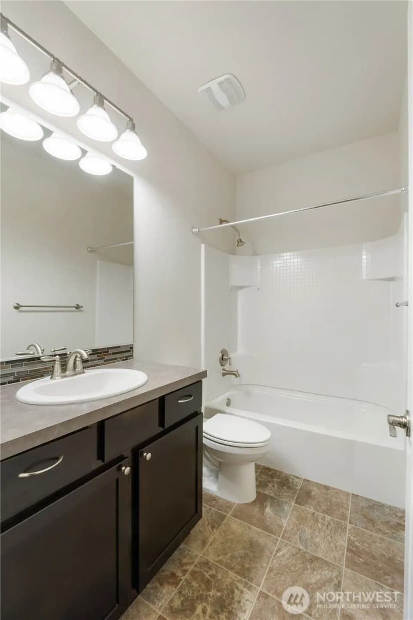 Property photo for 202 Grennan Lane N, Enumclaw photo 18