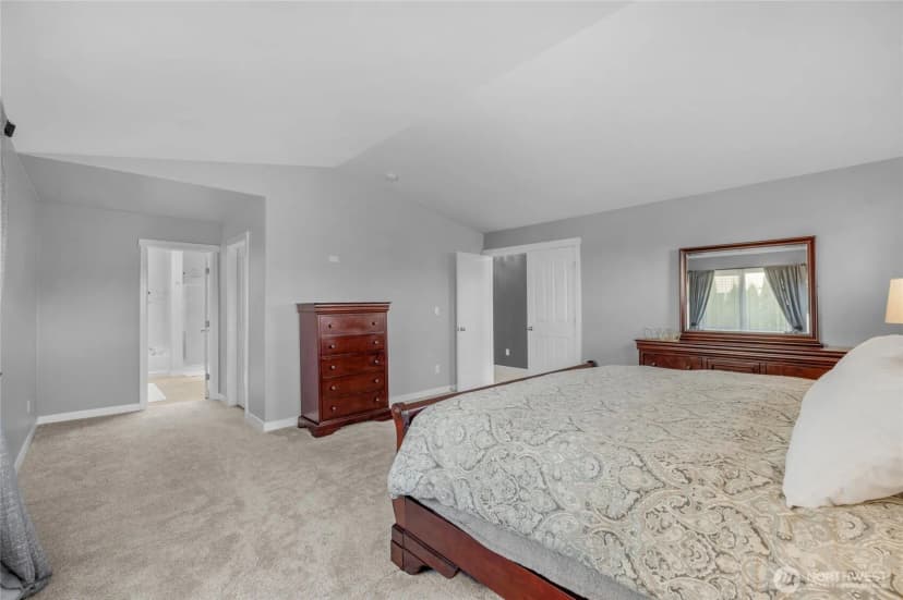 Property photo for 8019 88th Street Ne, Marysville photo 16