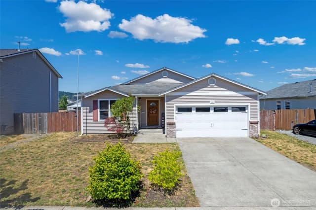 Property photo for 109 Nelsen Street Ne, Orting