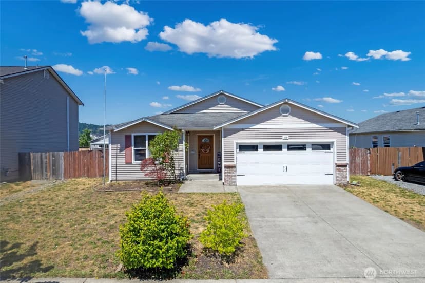 Property photo for 109 Nelsen Street Ne, Orting