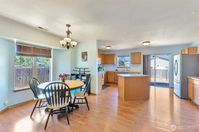 Property photo for 109 Nelsen Street Ne, Orting photo 11