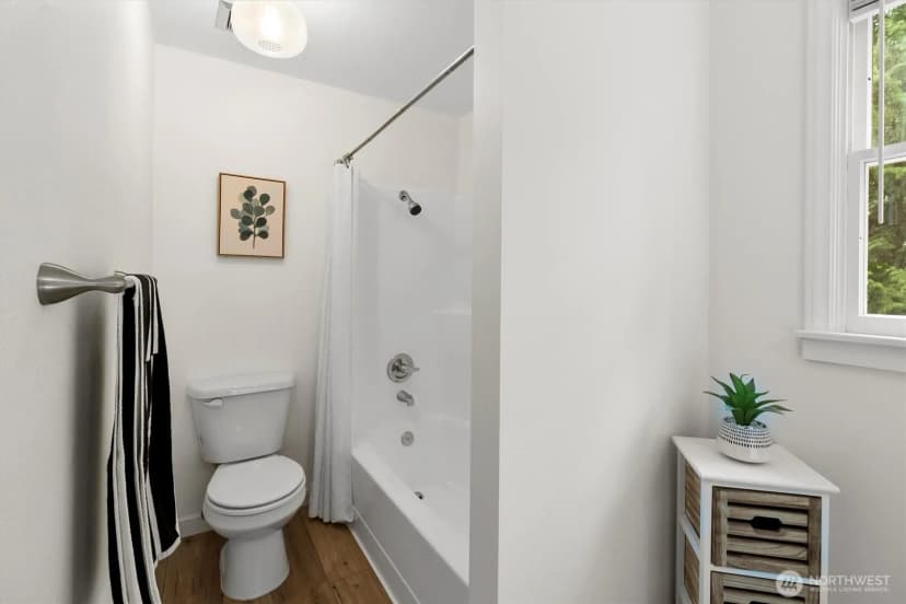Property photo for 4530 Vacca Lane, Bellingham photo 15