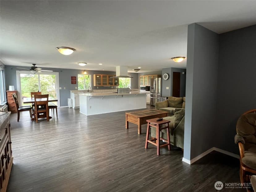 Property photo for 7020 Dahlberg Road, Ferndale photo 8