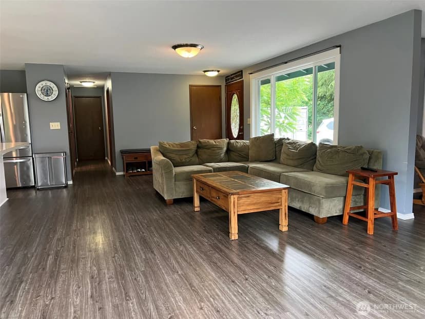 Property photo for 7020 Dahlberg Road, Ferndale photo 6