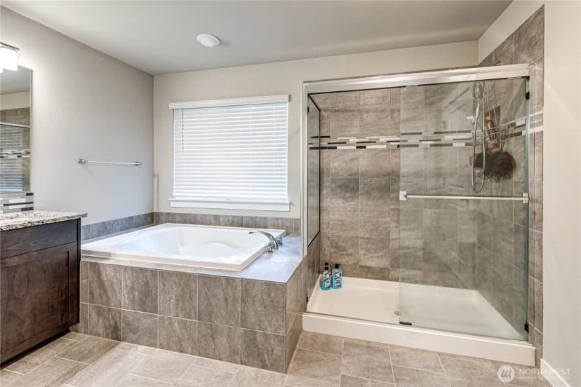 Property photo for 10309 35th Street Ne, Lake Stevens photo 16