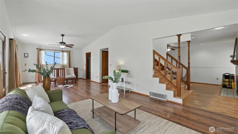 Property photo for 5109 S Myrtle Street, Seattle photo 6