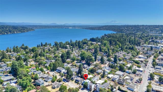 Property photo for 5109 S Myrtle Street, Seattle photo 2